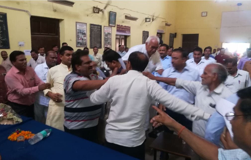 School managers and teachers ruckus in meeting