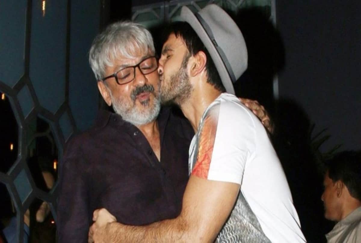 Sanjay Leela Bhansali wants to cast ranveer singh and alia bhatt in next film 