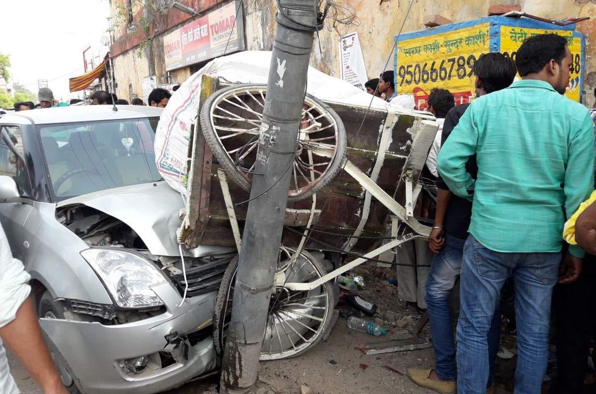 Uncontrolled car rammed people in crowd in varanasi