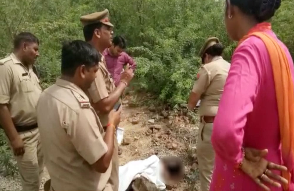 woman murdered near Agra Fort