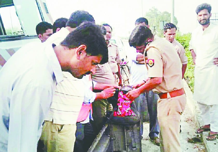 highway par mila suvak ka shav