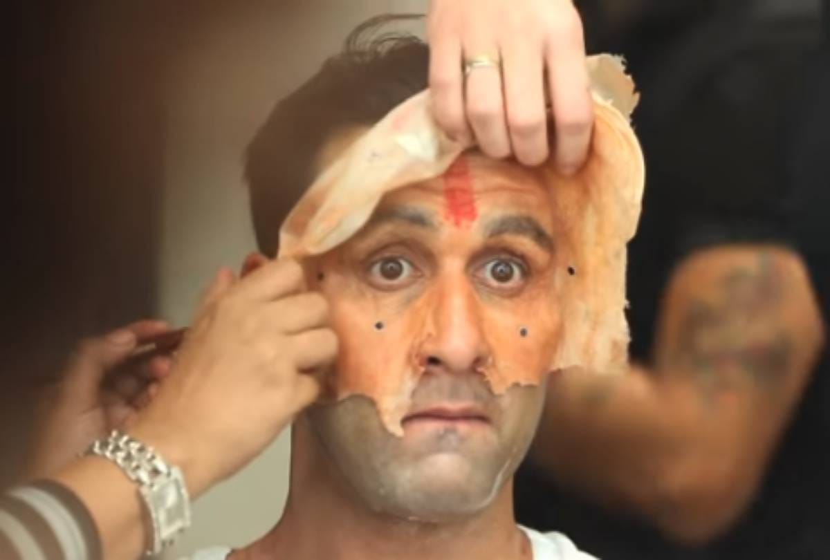 bollywood actors akshay kumar ranbir kapoor makeup hit films