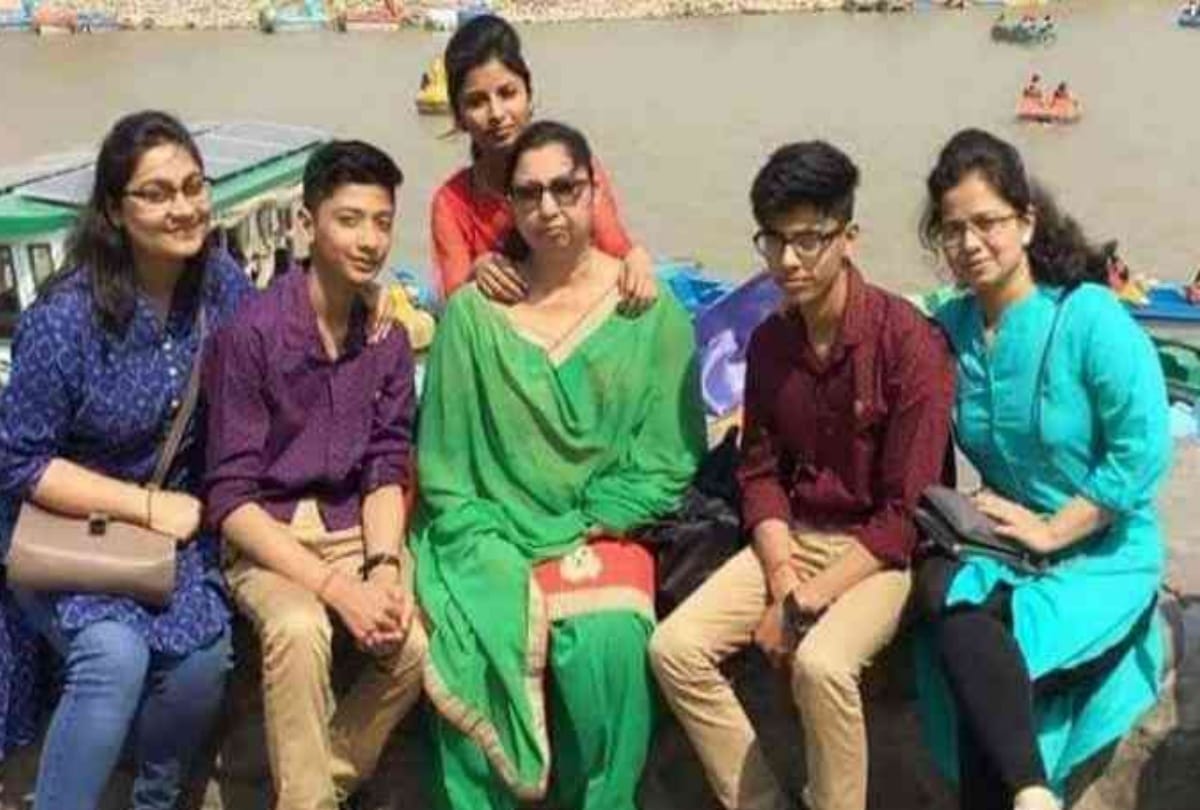 burari murder mystery postmortem report confirms all 11 members death by hanging