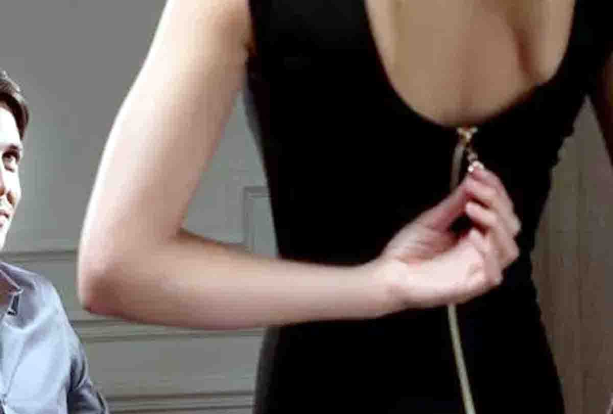 A Girl from from arrested by Noida police for blackmailing and honey trap
