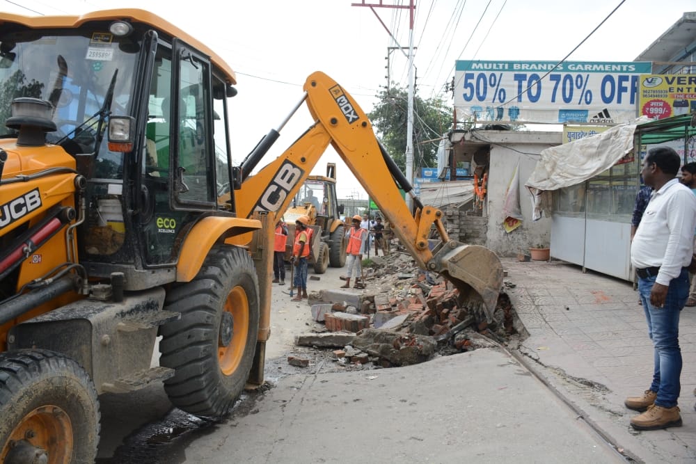 encroachment remove campaign in dehradun