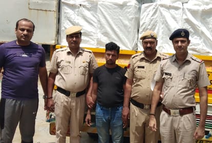 Police has seized fake cigarettes of Rs. 80 lakhs in palwal