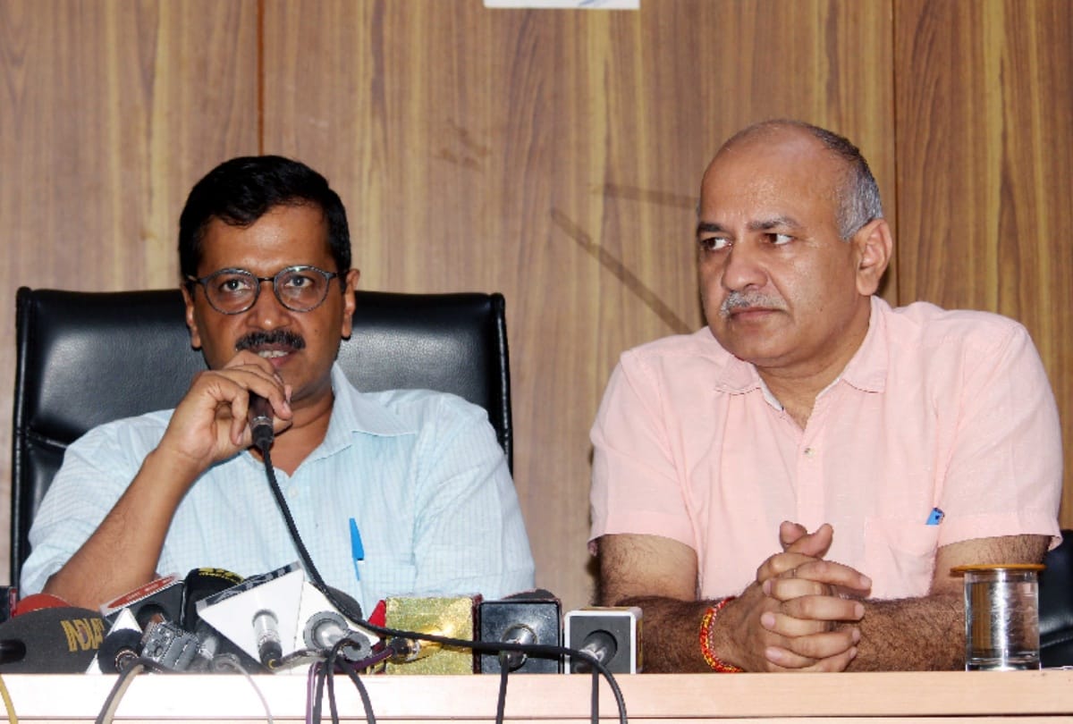 Delhi court issues notice to Kejriwal Sisodia on plea challenging their discharge in 2018 Anshu Prakash case