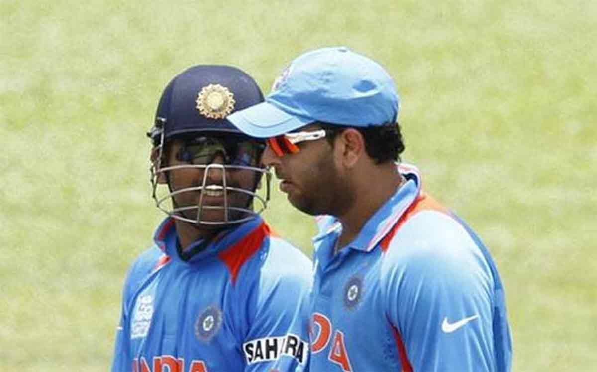 ms dhoni blasts out at yuvraj singh over annoying with bihari title