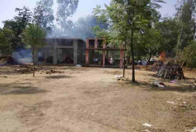 six people died in road accident in yamunanagar, funeral at paternal village