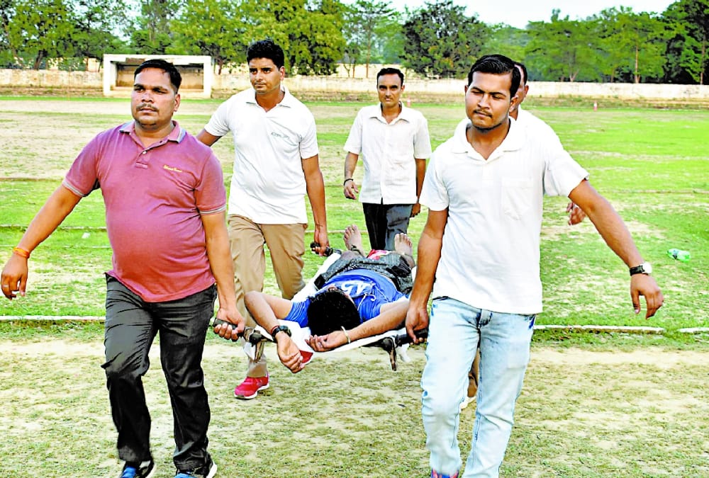 running for sub inspector recruitment in sitapur.