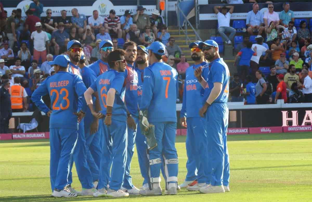 indian team defeated against england after seven consecutive win