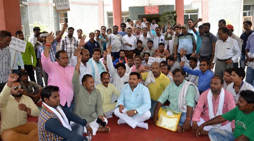 The meeting ended in the presence of legislator