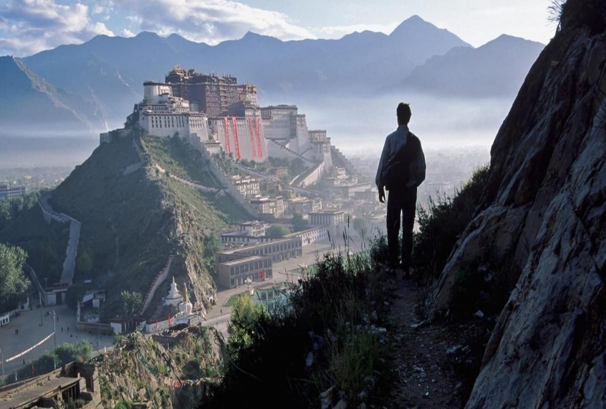 Himalayan pass is not crossed, trade in local products is reduced
