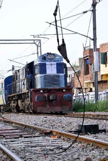 OHE wire broken, many trains affected