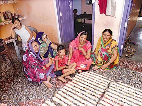 Millions of theft by breaking the breaking of the sleeping house