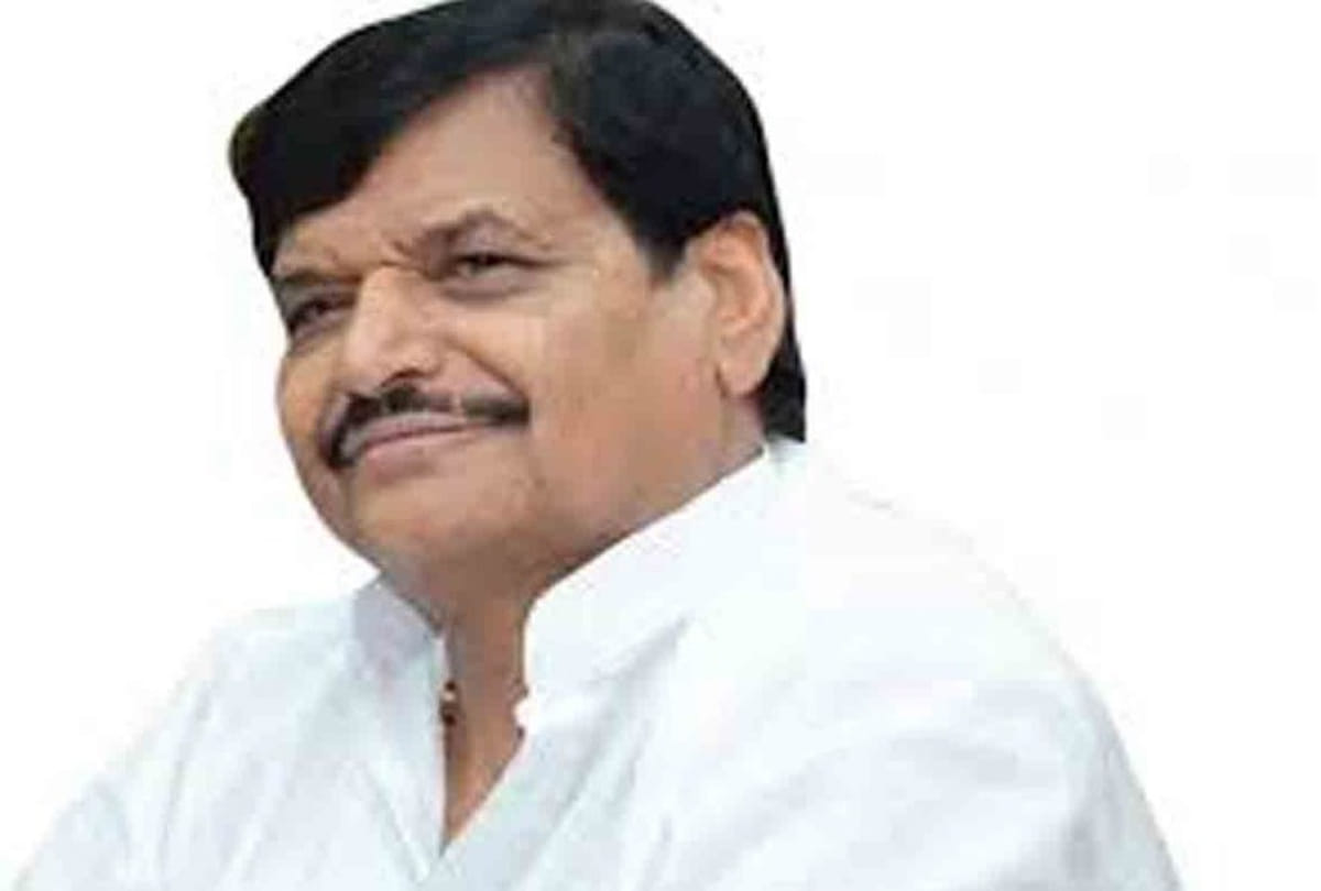 shivpal yadav said chief minister is honest but officers are corrupt