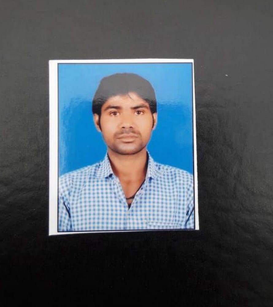 a youth burnt himself, died