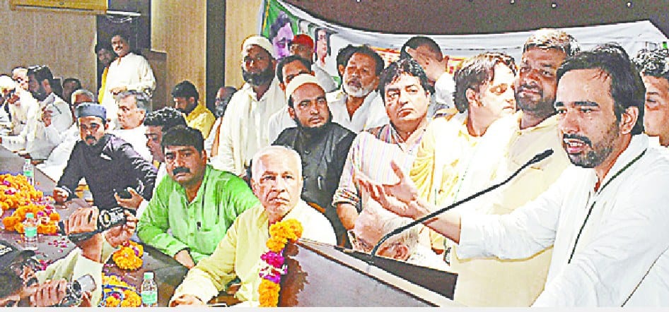 gathbandan karega bjp ka safaaya