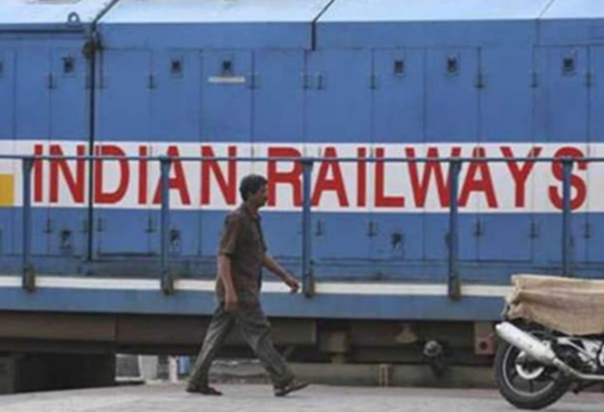 Rail waiting list for Delhi to Mumbai-Kolkata ends in next five years