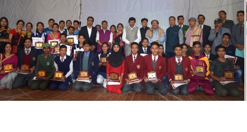 जीवन में मिले अवसर को समाज हित में लगा दें