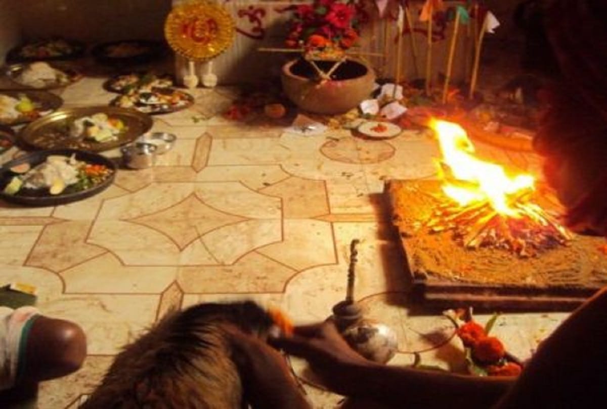 Tantrik Told about khajana in house fake information and swindle in roorkee