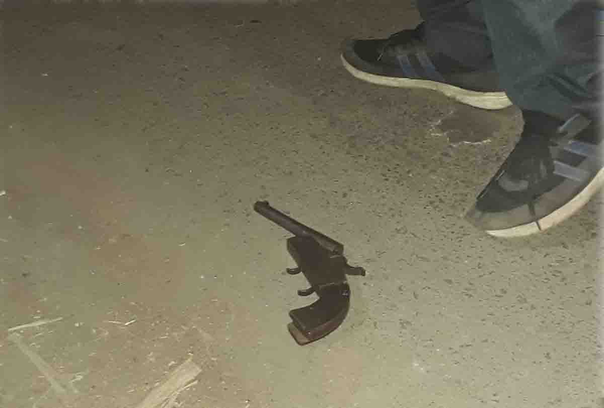 Five booty busted on two criminals arrested in encounter