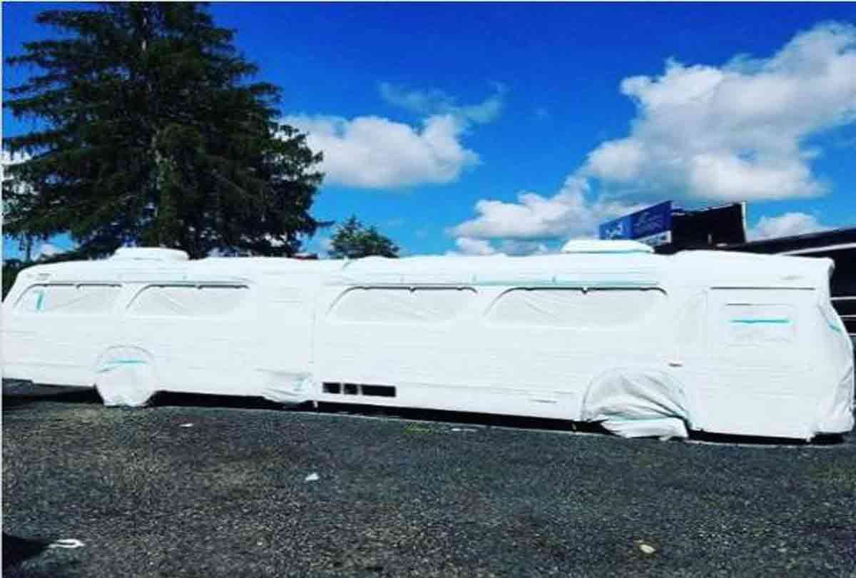 this woman make the old bus to a new 5 star house photos goes viral