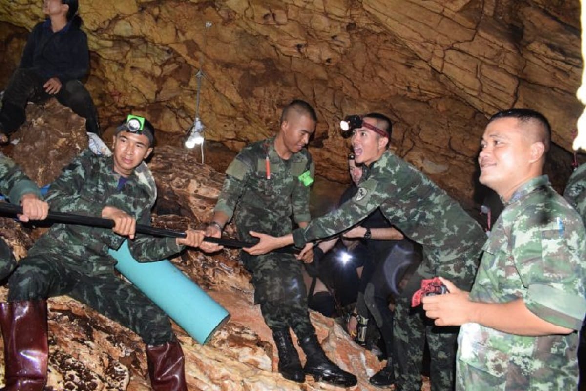 mission to rescue 12 Thai schoolboys and their soccer coach from cave begins