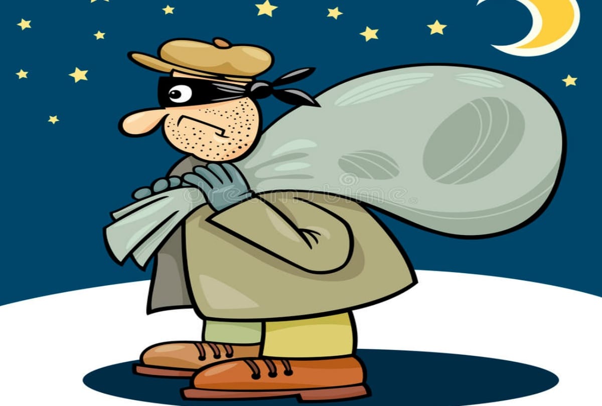 Laptop bag stolen from nizamuddin metro station delhi