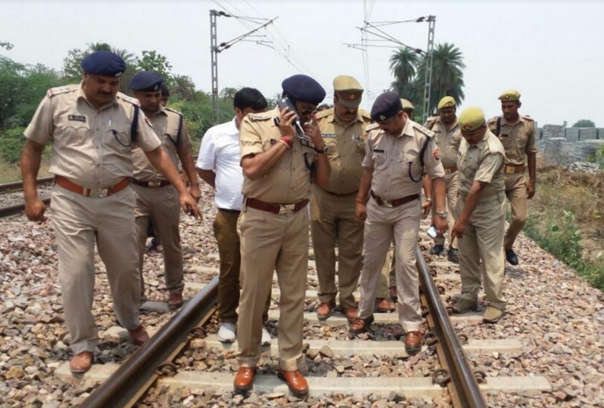 one dies after hit by train in aligarh