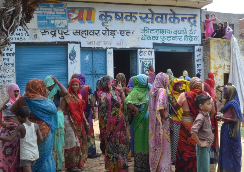 शराब का प्याला  फैलने पर पत्नी की पीट-पीट कर हत्या