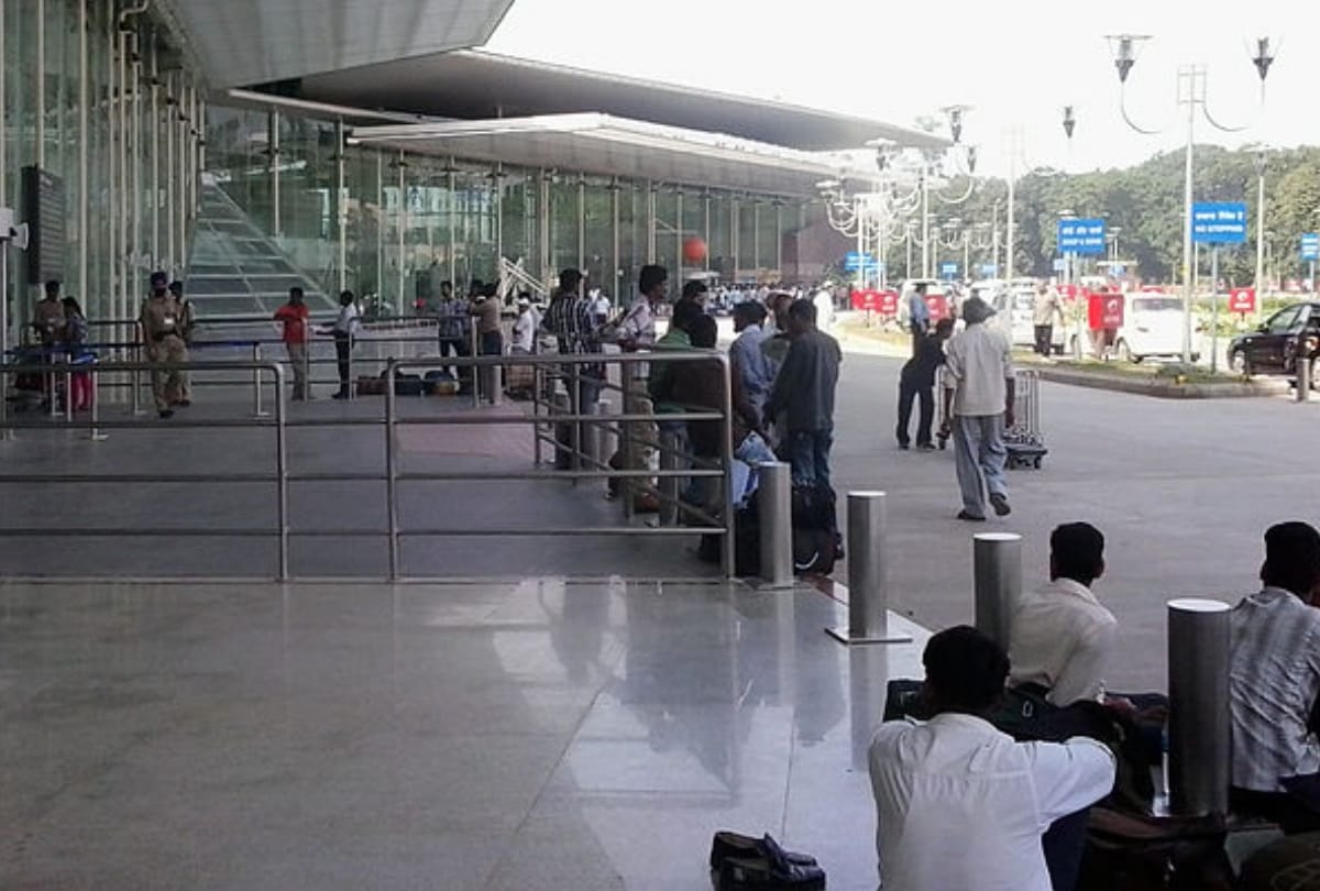 Passengers will get facility of four lane for entrance at amausi Airport