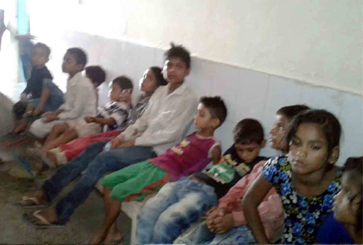 21 children sick of eating oatmeal