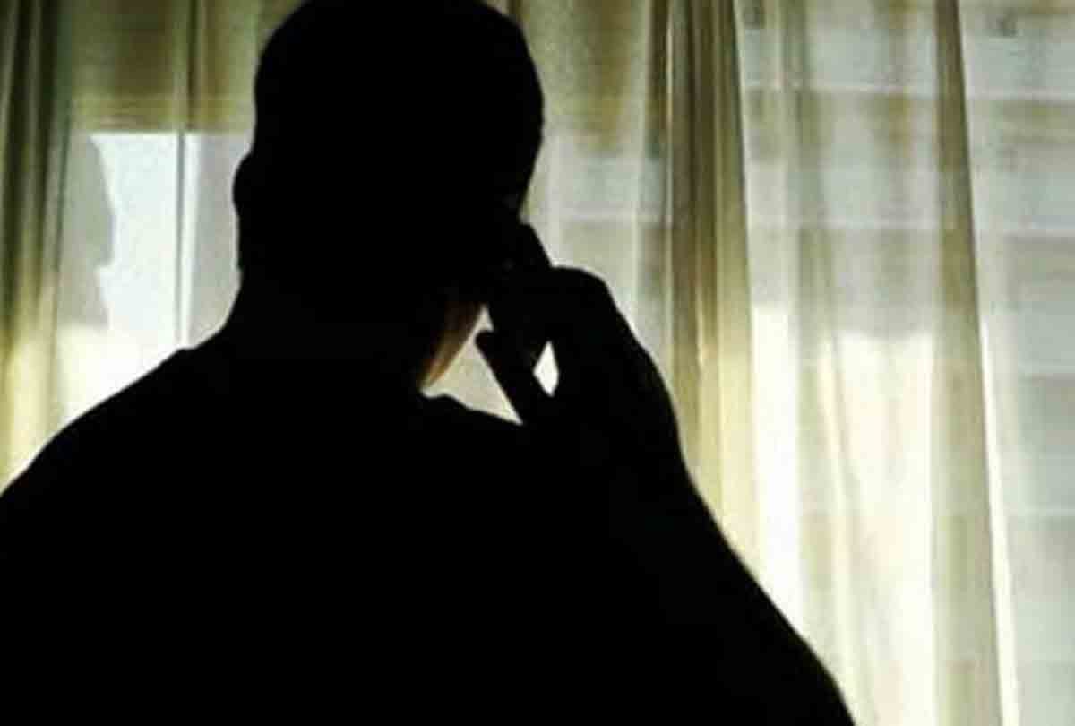 Judge's wife threatens on phone to kill