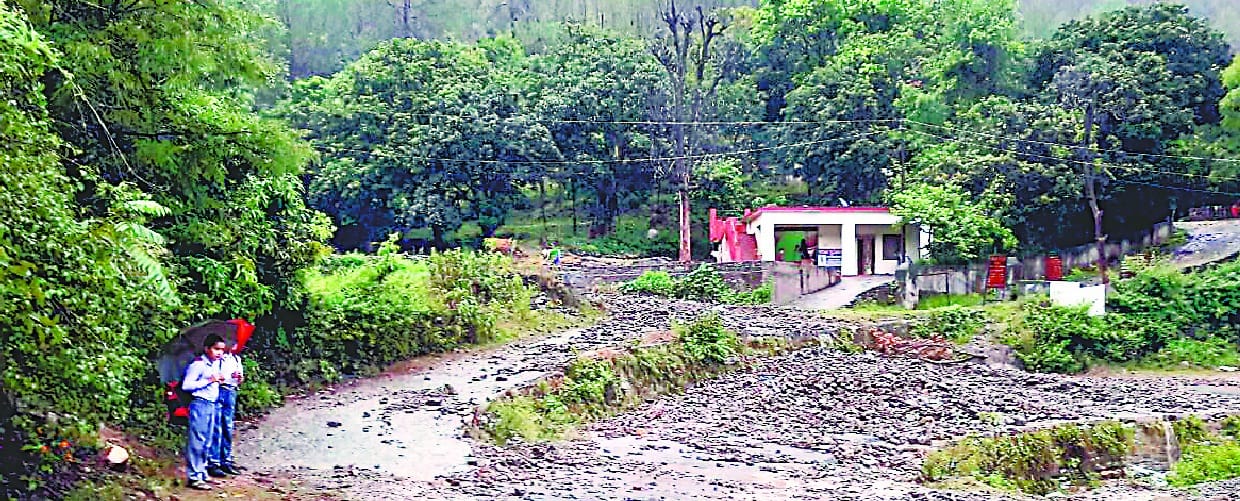 first rain of monsoon caused distruction