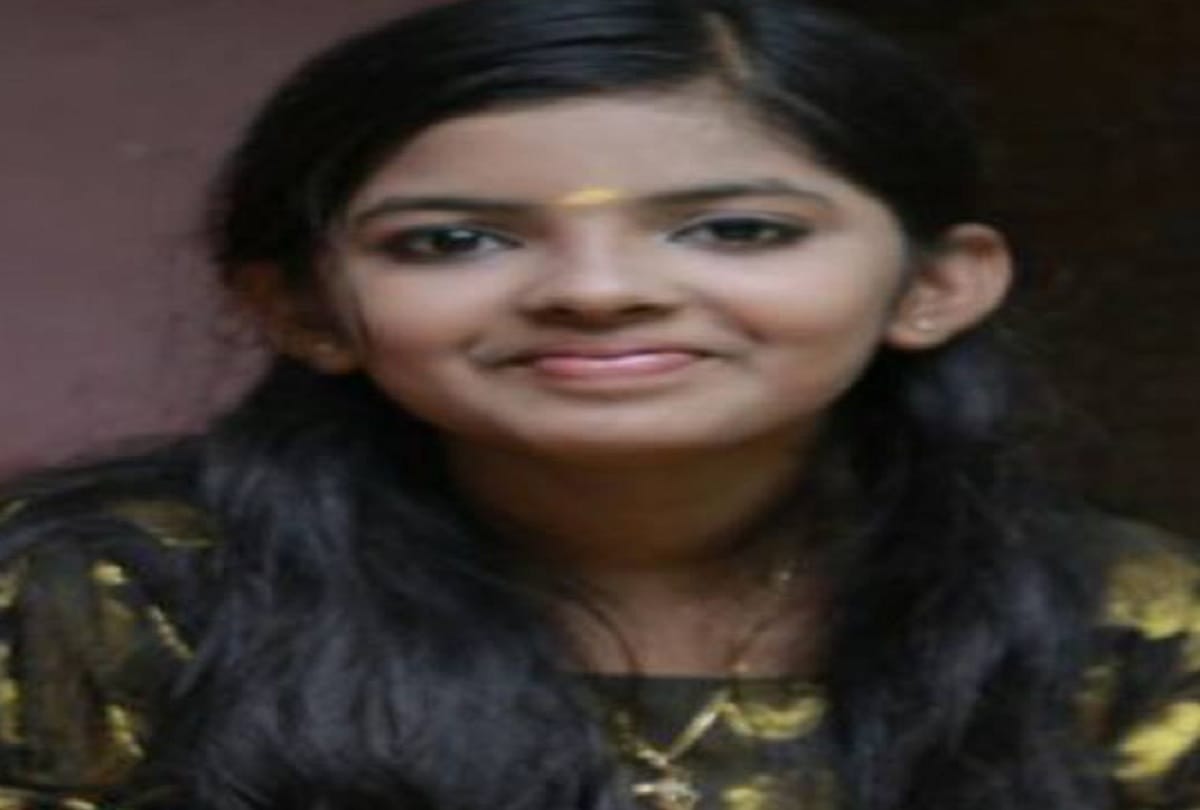 Kerala madrassa expels girl student for sporting chandan bindi, Father Facebook post viral