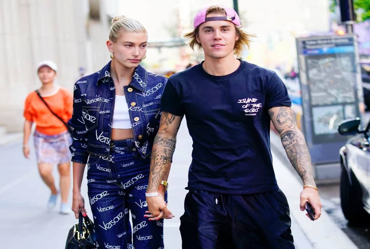 justin bieber confirms his marriage with hailey baldwin and share picture on social media