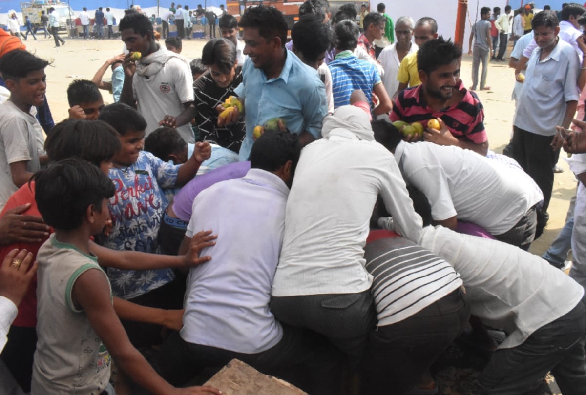 sangeet som MLA of BJP held a mega mango party in sardhana, have a look on picture