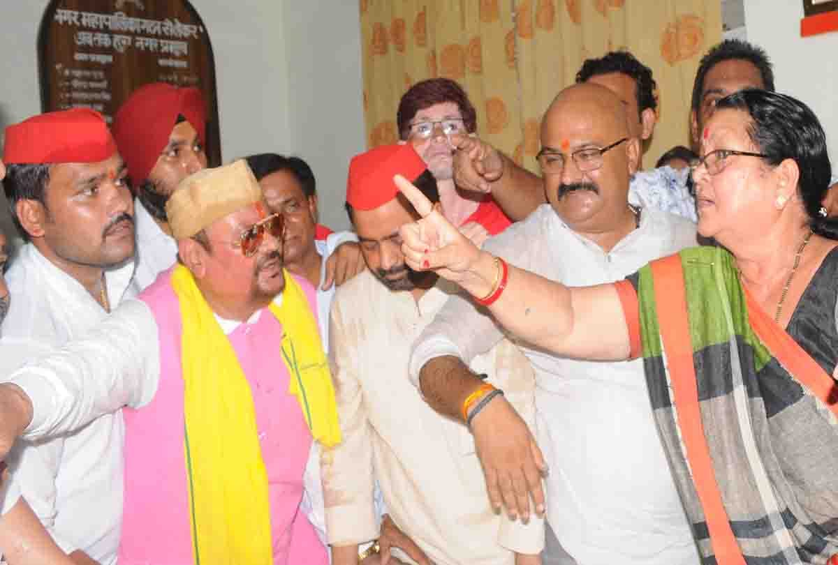 Meeting of Executive Committee in Kanpur Municipal Corporation