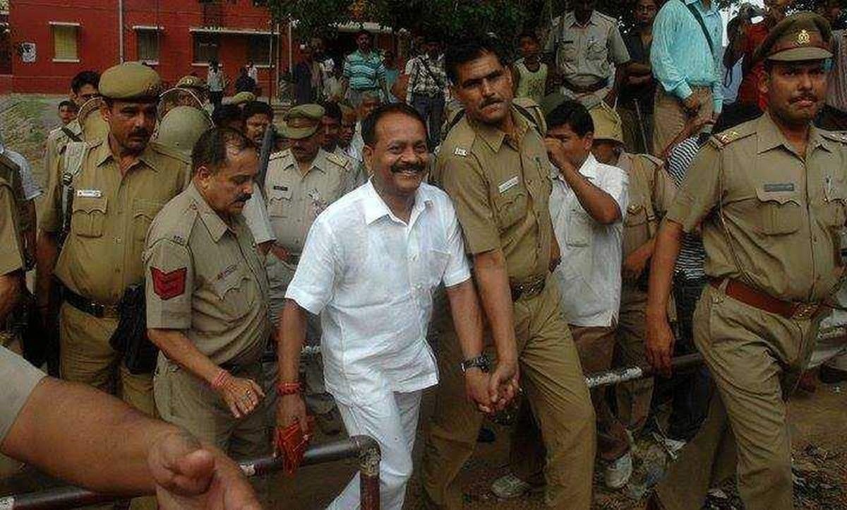 Munna bajrangi took shelter in this district after crime 
