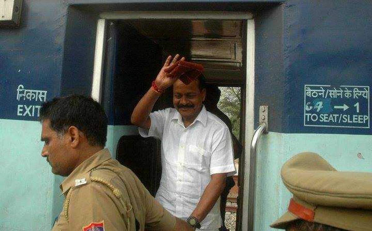 Munna bajrangi took shelter in this district after crime 