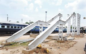 deadline end footover bridge incomplete