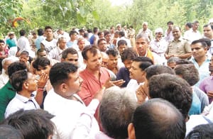 shloot dead employee of inter collage