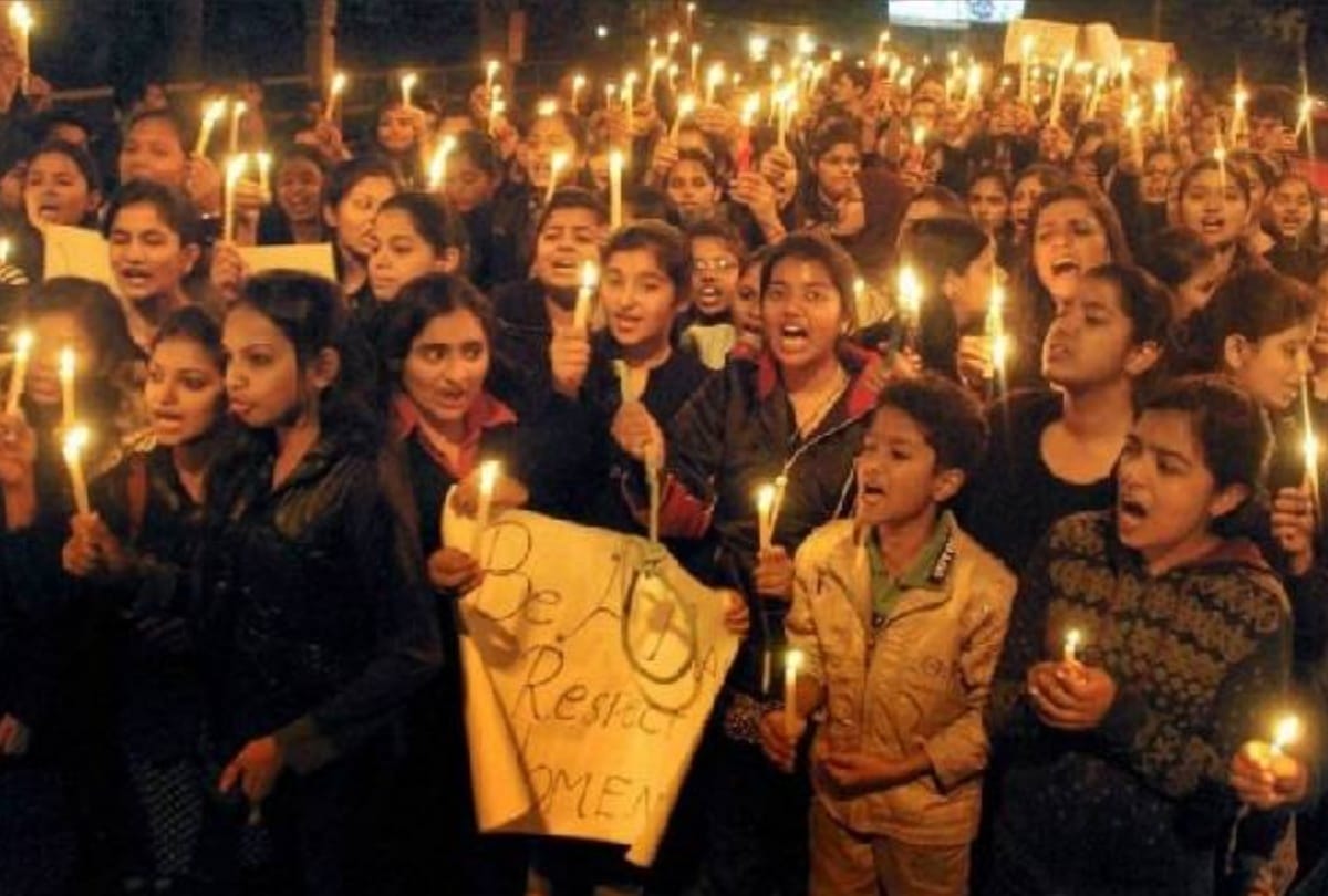 Nirbhaya's parents plead with the president not to accept vinay mercy plea