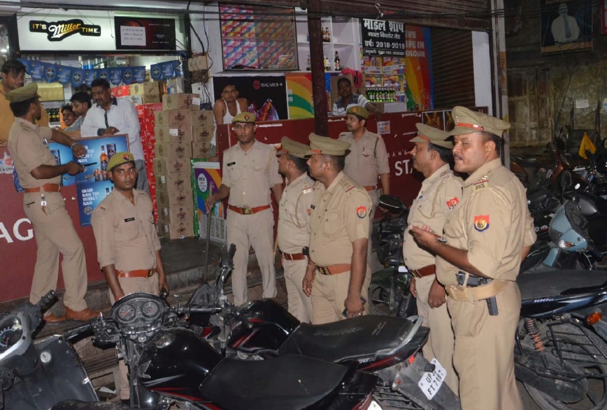 policemen caught many drunker in lucknow