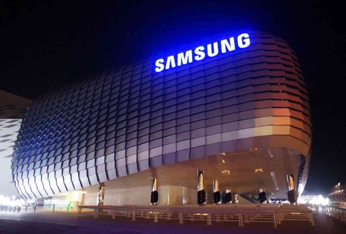 samsung will ready to open biggest mobile factory in noida provide 70 thousand jobs
