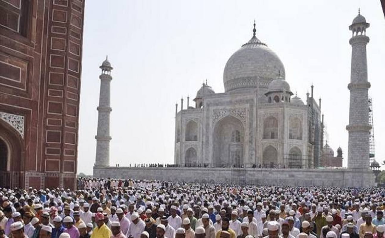 tourist will get Entry Free at Taj Mahal on 12 August Bakrid