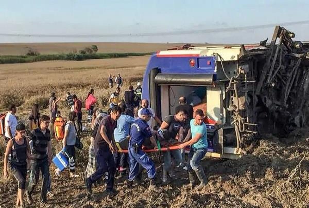  Rail accident in turkey, 24 people killed more than 100 passengers injured
