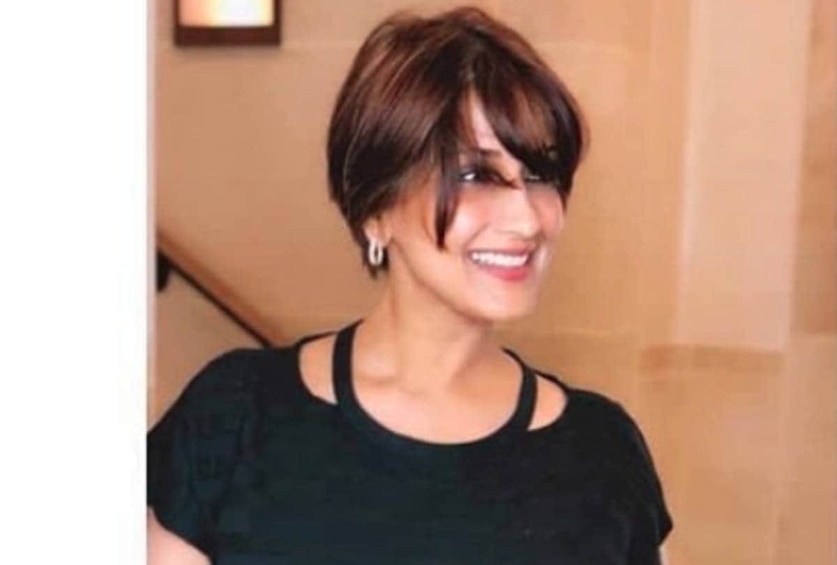 sonali bendre in boy cut hair photo viral