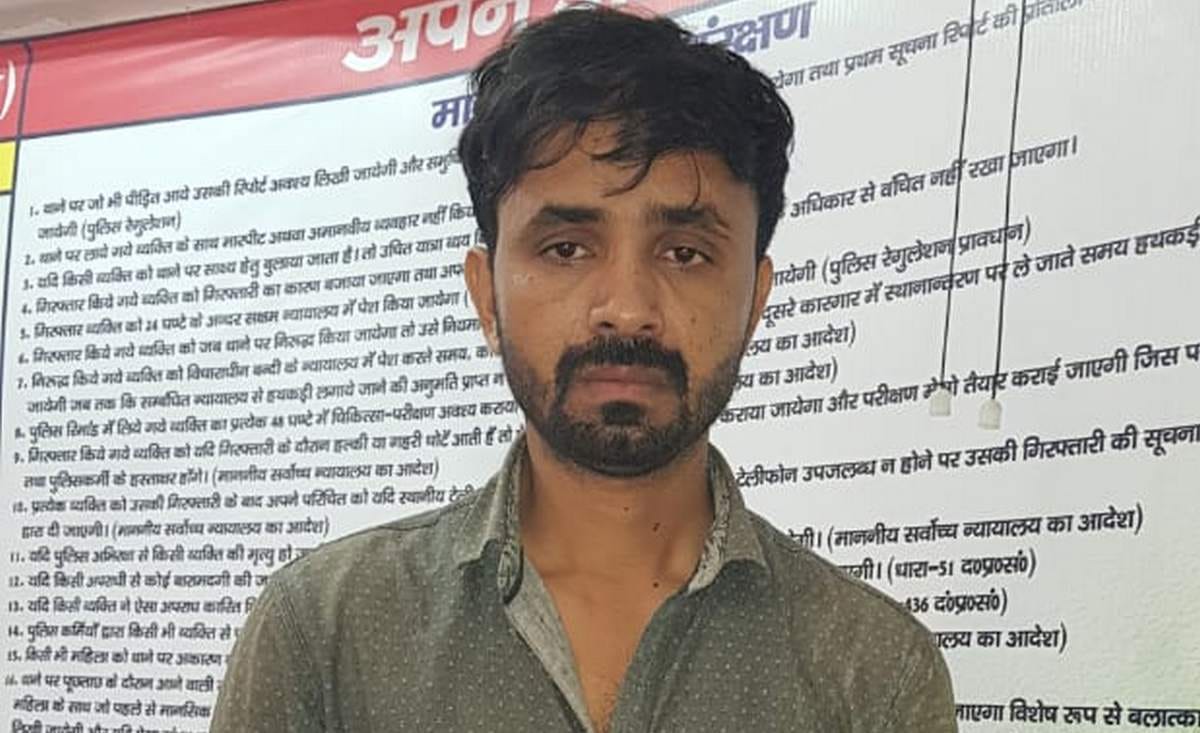 Police encounter in azamgarh and two criminal arrested
